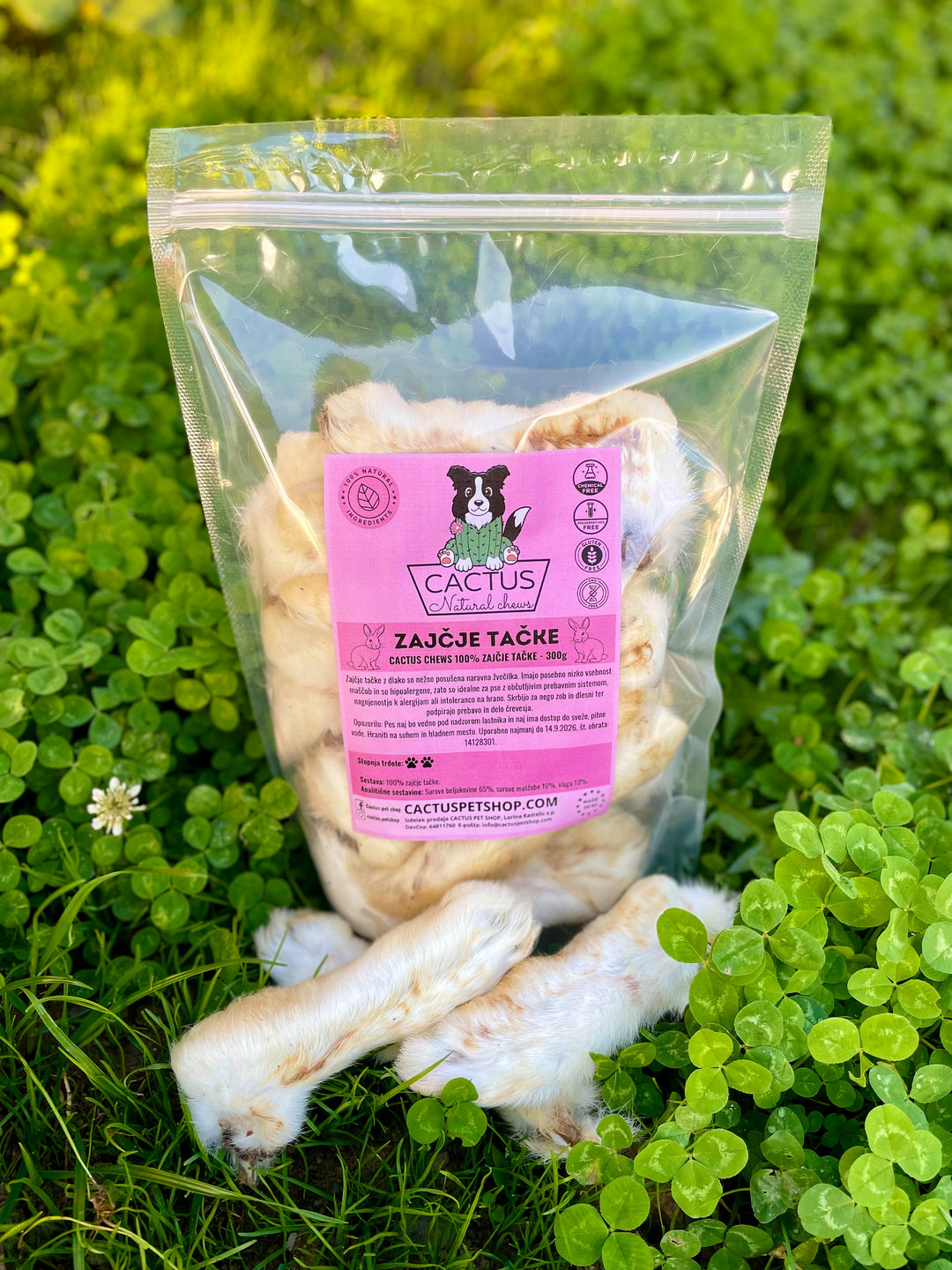 Rabbit feet with fur 300g